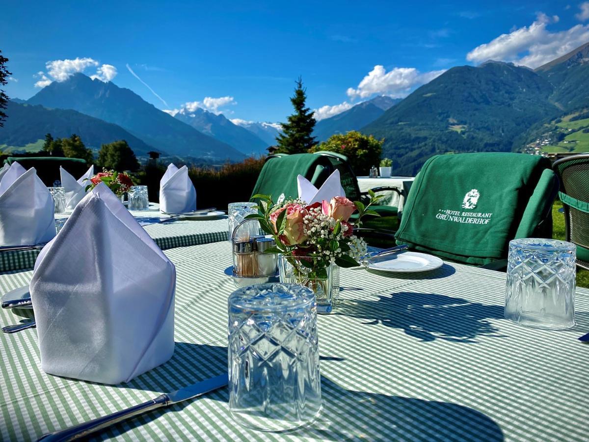 Hotel Restaurant Gruenwalderhof Patsch Buitenkant foto