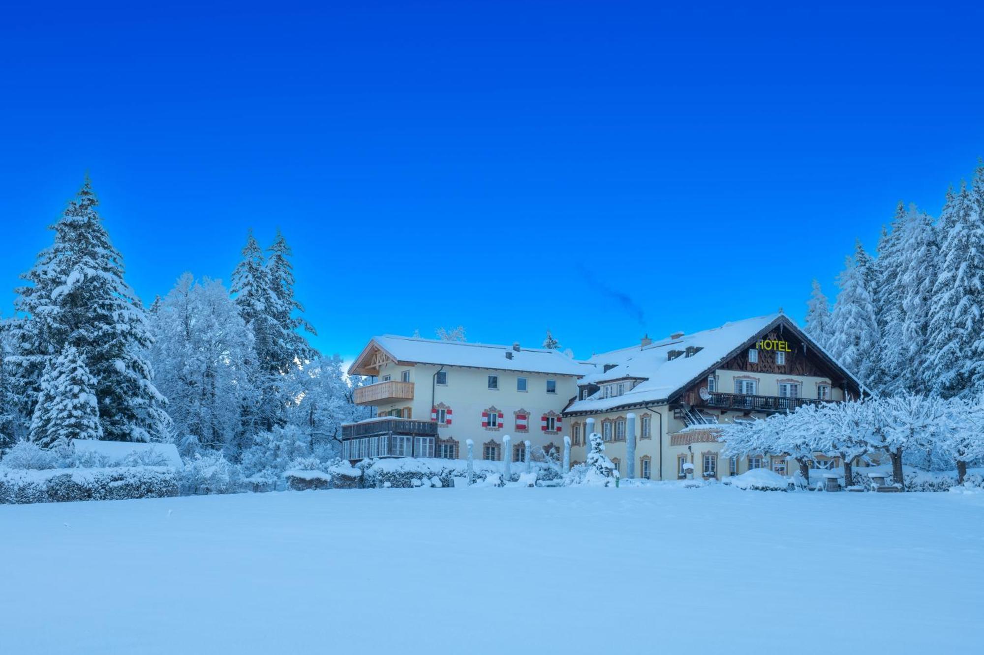 Hotel Restaurant Gruenwalderhof Patsch Buitenkant foto