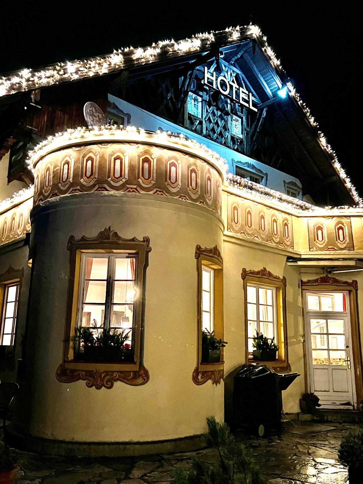 Hotel Restaurant Gruenwalderhof Patsch Buitenkant foto