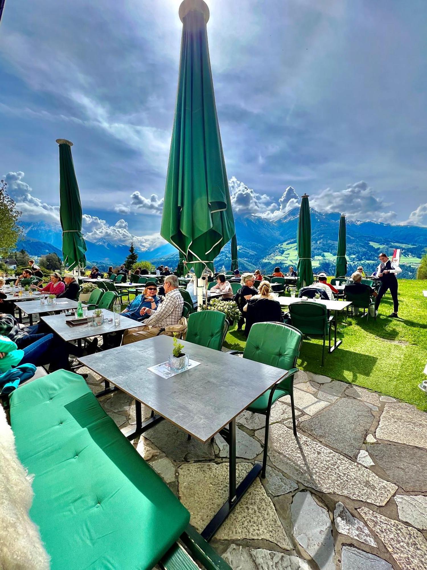 Hotel Restaurant Gruenwalderhof Patsch Buitenkant foto
