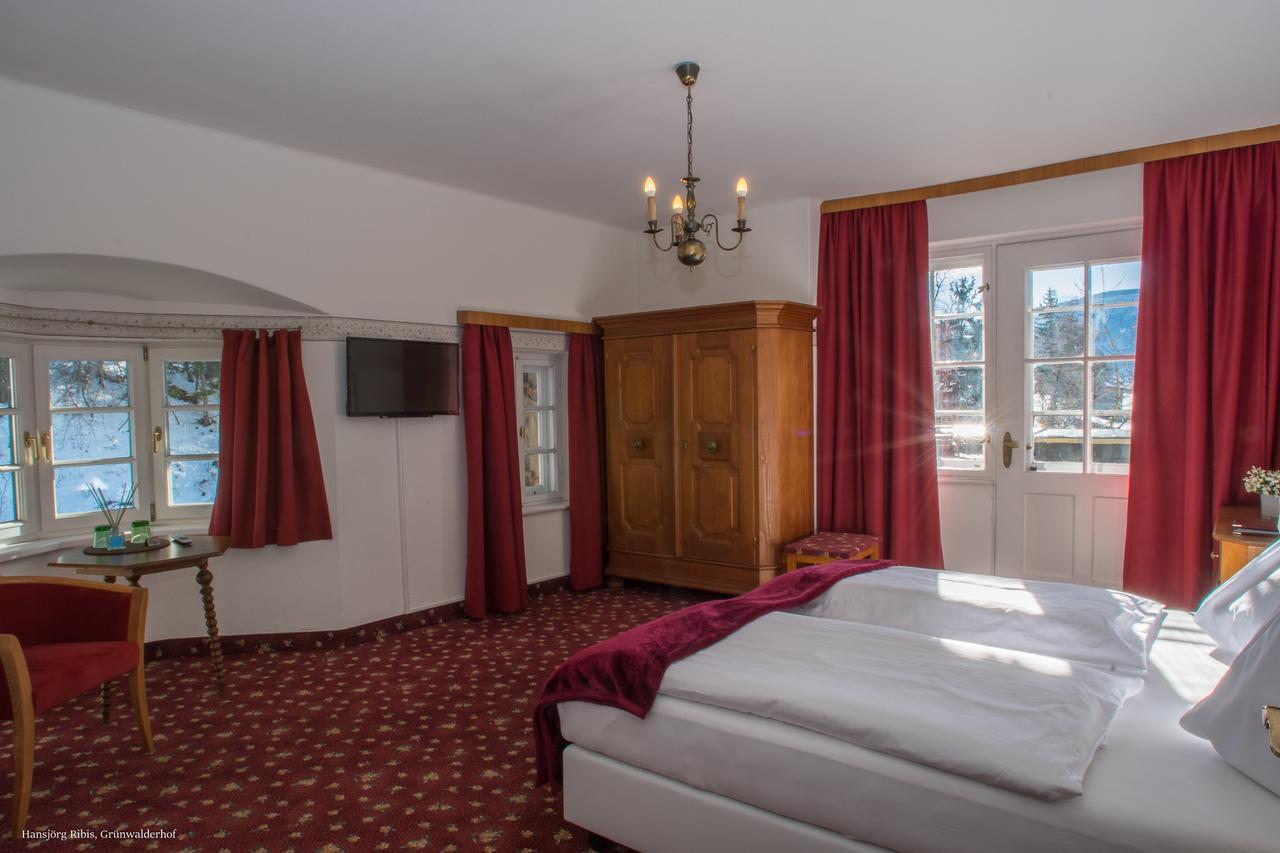 Hotel Restaurant Gruenwalderhof Patsch Buitenkant foto