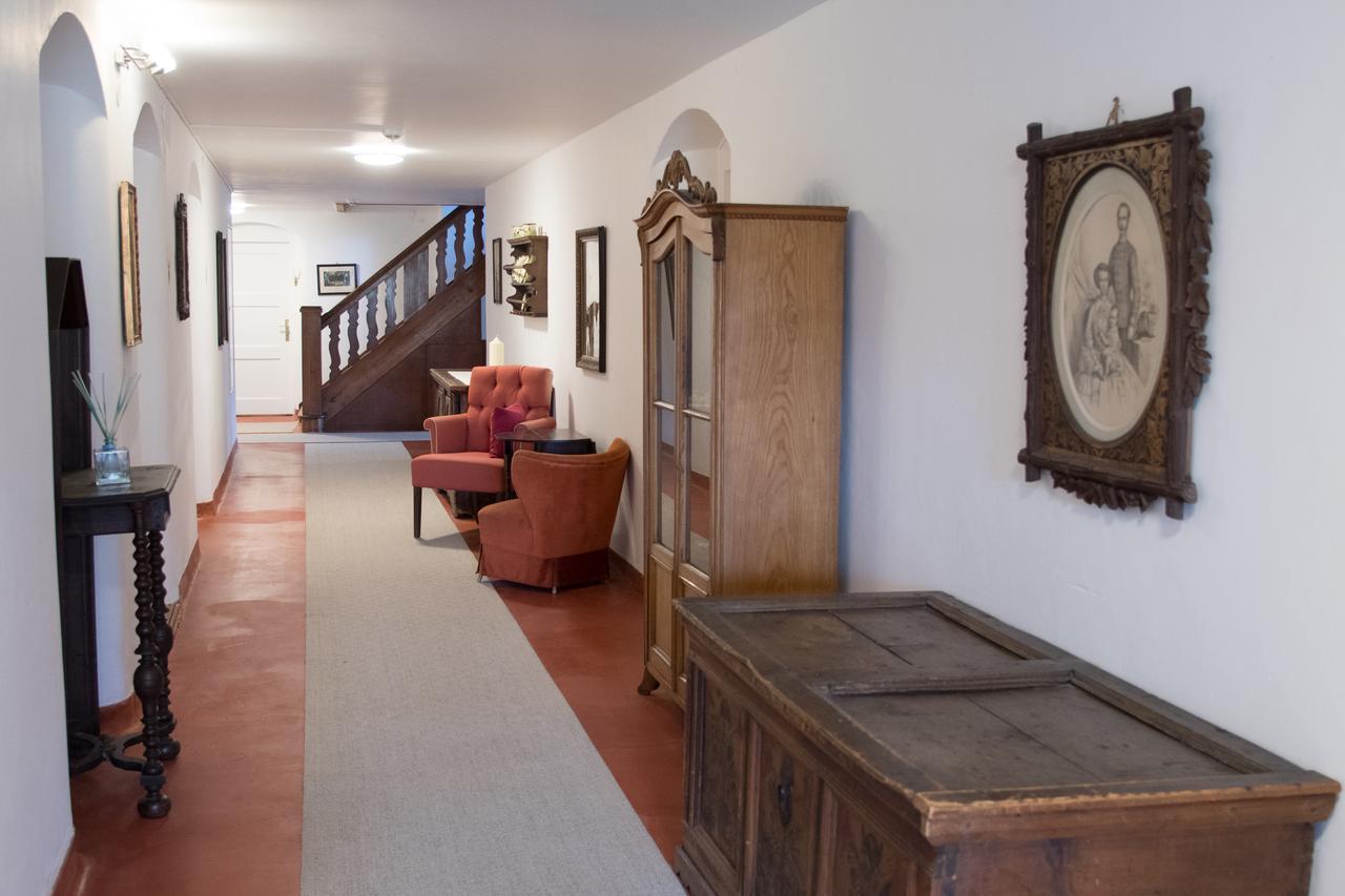 Hotel Restaurant Gruenwalderhof Patsch Buitenkant foto
